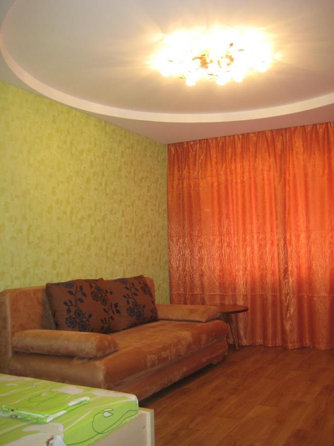 Комфортная 1-Комнатная Новопречистенская 1 Çerkassi Dış mekan fotoğraf